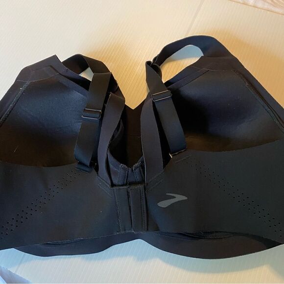 Brooks running Dare Underwire High impact Support Adjustable Sports Bra 32D - Picture 5 of 13